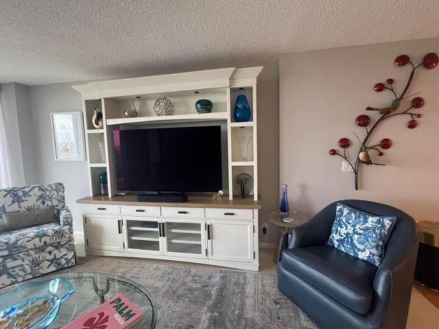 3400 N Ocean Drive 803, Riviera Beach, FL 33404