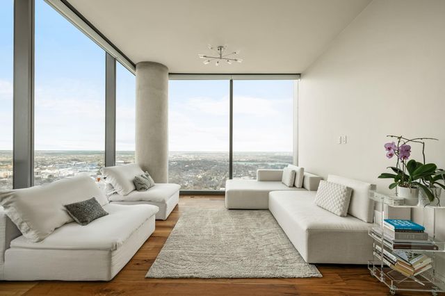 44 East Ave 4104, Austin, TX 78701