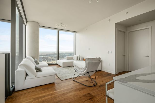 44 East Ave 4104, Austin, TX 78701