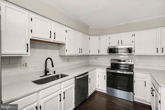 8918 HILLSIDE CT, Landover, MD 20785