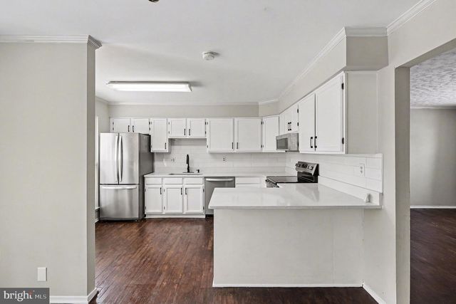 8918 HILLSIDE CT, Landover, MD 20785