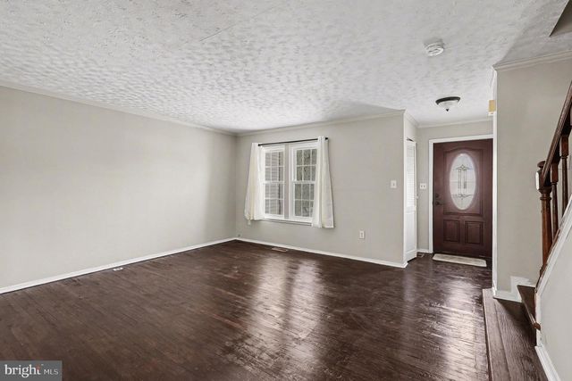 8918 HILLSIDE CT, Landover, MD 20785