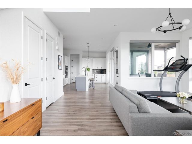 6010 N Perth St, Aurora, CO 80019