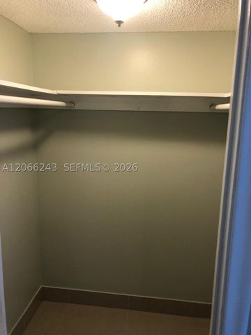 319 NE 14th Ave 707, Hallandale Beach, FL 33009