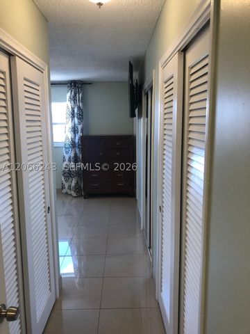 319 NE 14th Ave 707, Hallandale Beach, FL 33009