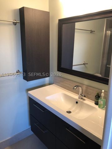 319 NE 14th Ave 707, Hallandale Beach, FL 33009