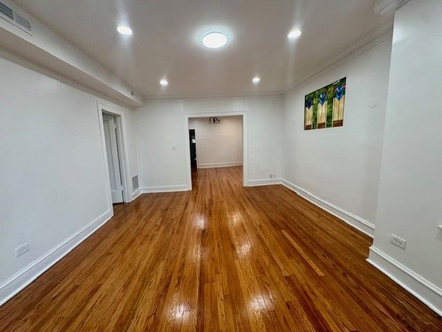 6724 N Campbell Avenue 2, Chicago, IL 60645