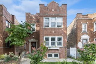 6724 N Campbell Avenue 2, Chicago, IL 60645