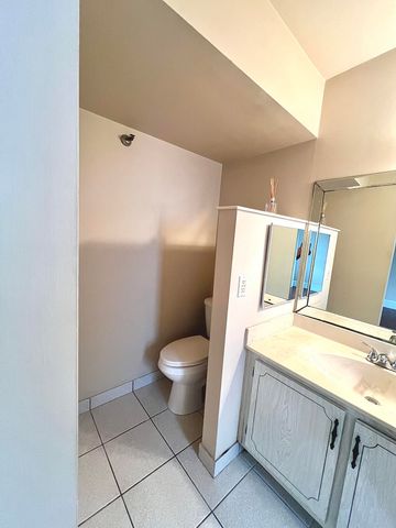 9235 SW 8th Street 304, Boca Raton, FL 33428