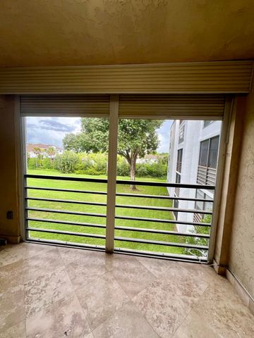 9235 SW 8th Street 304, Boca Raton, FL 33428