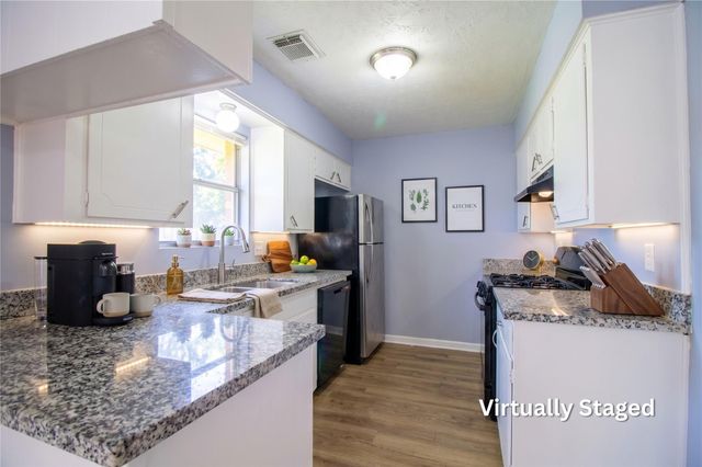 2202 Cherrybrook Lane, Pasadena, TX 77502