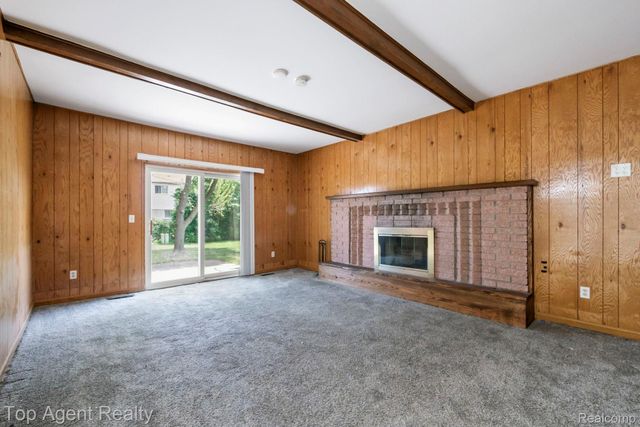 27370 Selkirk Street, Southfield, MI 48076