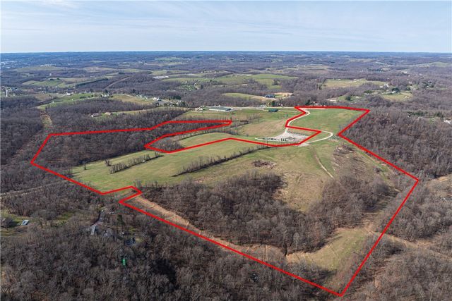 560 Old Hickory Ridge Rd, Chartiers, PA 15301