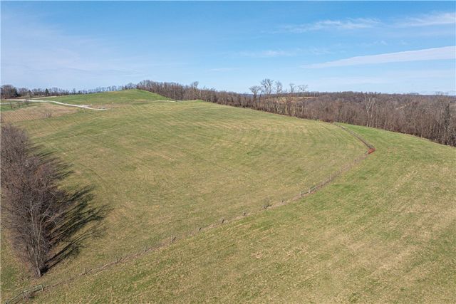 560 Old Hickory Ridge Rd, Chartiers, PA 15301