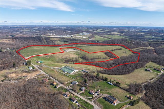 560 Old Hickory Ridge Rd, Chartiers, PA 15301