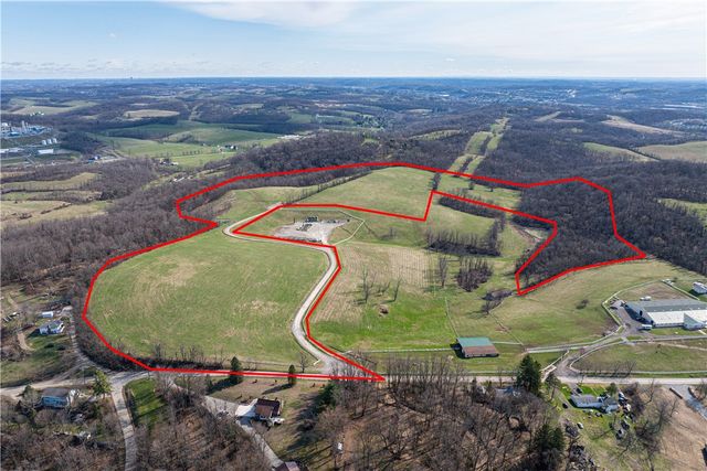 560 Old Hickory Ridge Rd, Chartiers, PA 15301