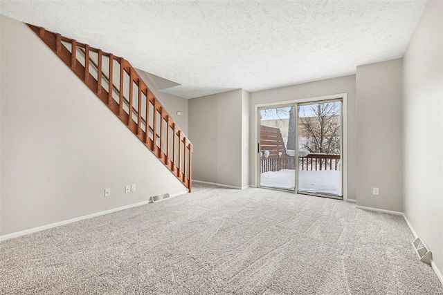 82 Carriage Lane, Grand Rapids, MI 49548