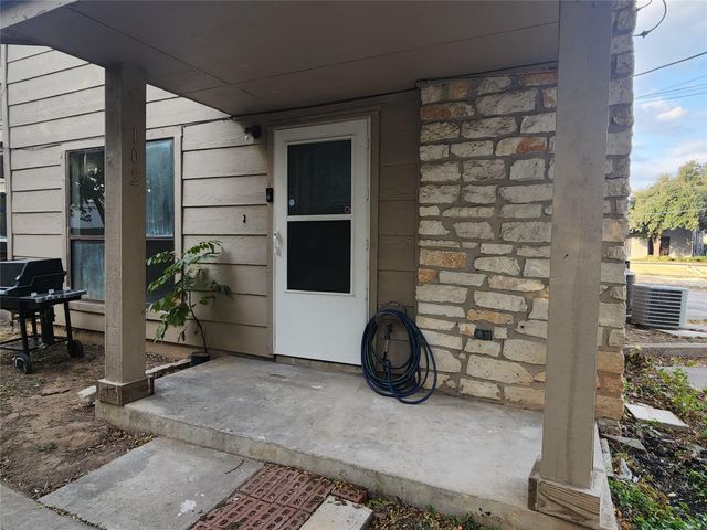 2301 POLARIS Ave 102, Austin, TX 78757