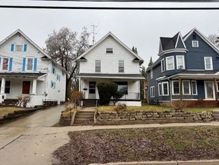 615 Wright Avenue, Alma, MI 48801