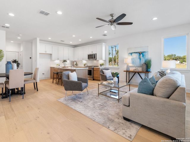 554 McMonigal Place, San Antonio, TX 78210