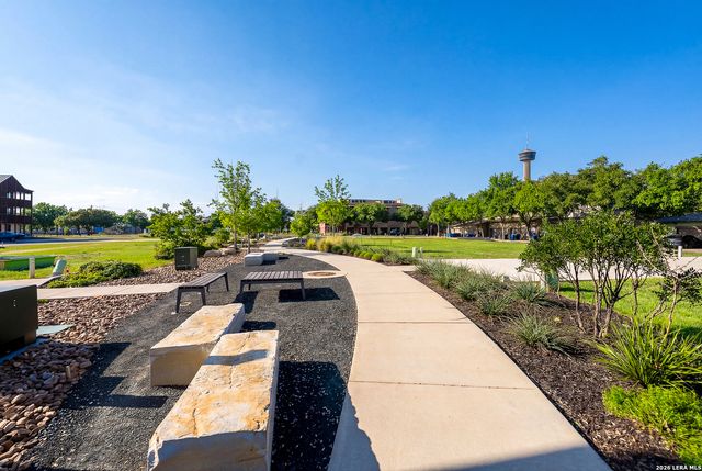 554 McMonigal Place, San Antonio, TX 78210