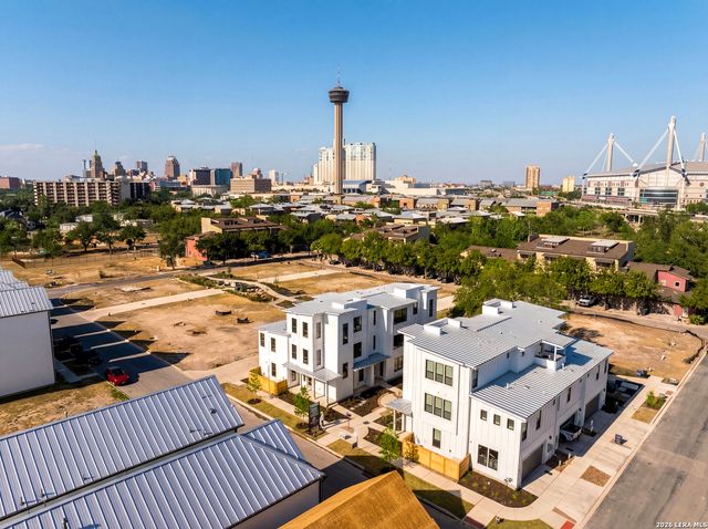 554 McMonigal Place, San Antonio, TX 78210