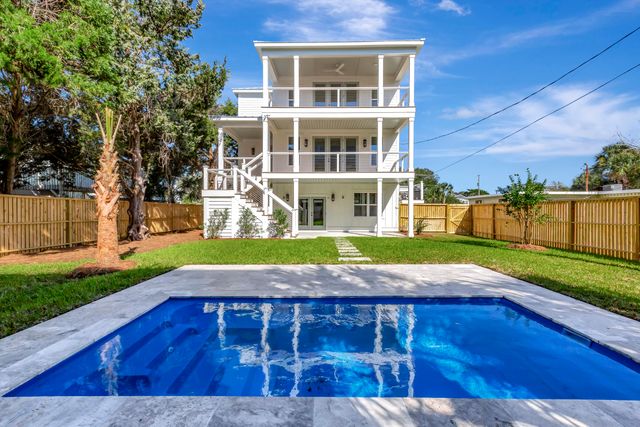 312 Palm Boulevard, Isle Of Palms, SC 29451