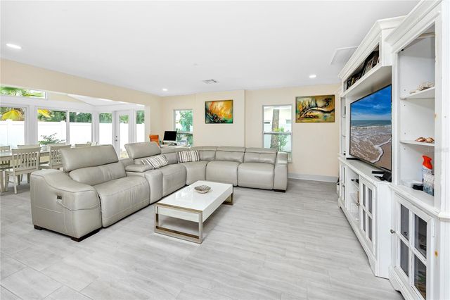 107 21ST STREET, Belleair Beach, FL 33786
