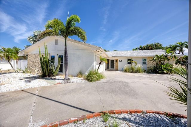 107 21ST STREET, Belleair Beach, FL 33786