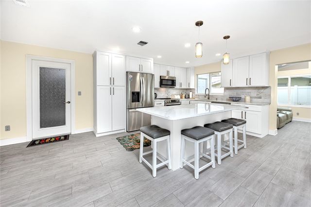 107 21ST STREET, Belleair Beach, FL 33786