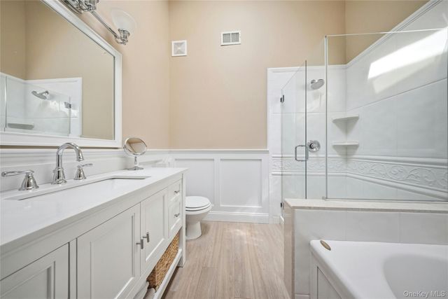 78 Hidden Ridge Drive, Syosset, NY 11791