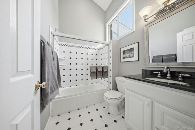 78 Hidden Ridge Drive, Syosset, NY 11791