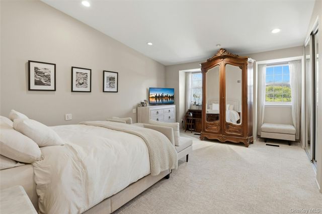 78 Hidden Ridge Drive, Syosset, NY 11791