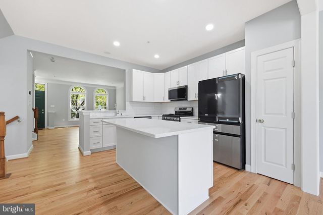 12105 POND PINE DR, Clarksburg, MD 20871