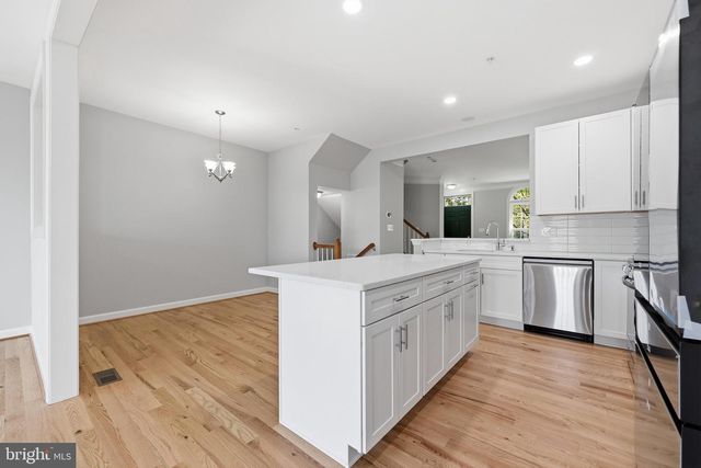 12105 POND PINE DR, Clarksburg, MD 20871