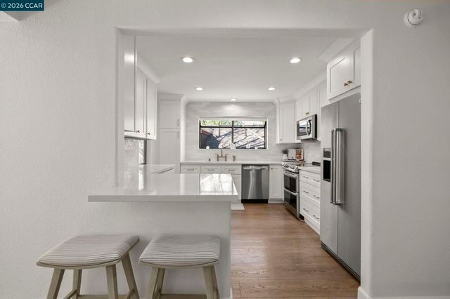 1 Chorley Walk, Pleasant Hill, CA 94523