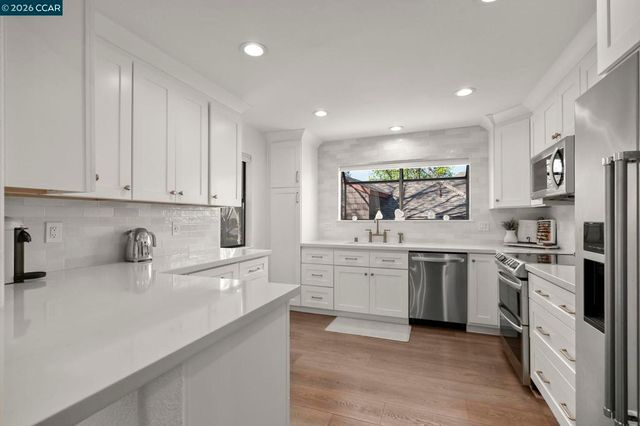 1 Chorley Walk, Pleasant Hill, CA 94523