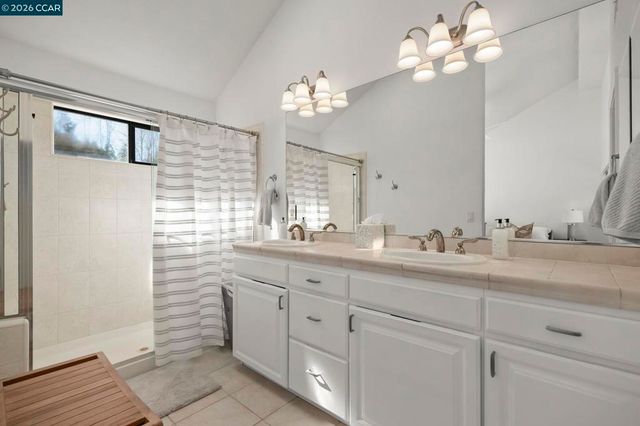1 Chorley Walk, Pleasant Hill, CA 94523