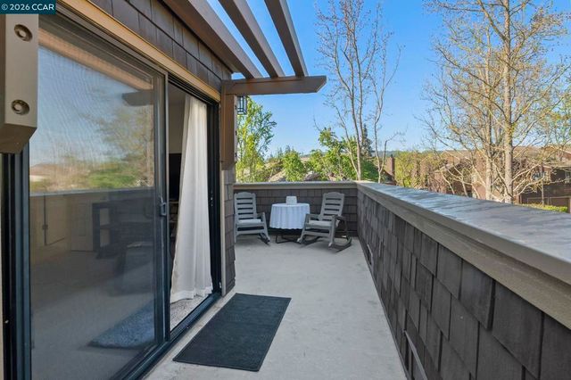 1 Chorley Walk, Pleasant Hill, CA 94523