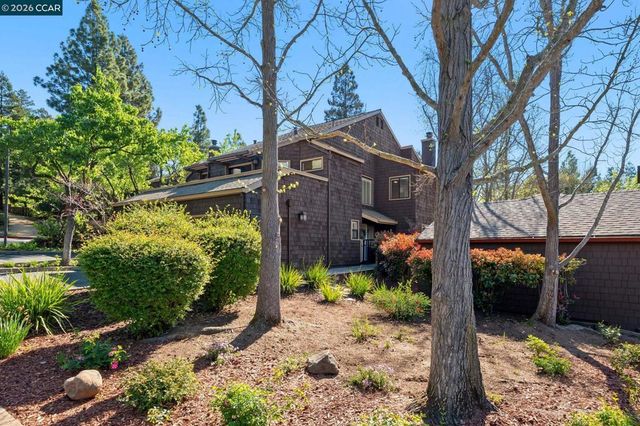 1 Chorley Walk, Pleasant Hill, CA 94523