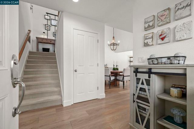 1 Chorley Walk, Pleasant Hill, CA 94523