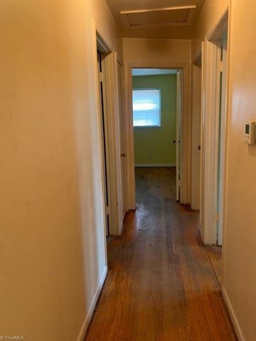 1514 Woodridge Avenue, Greensboro, NC 27405