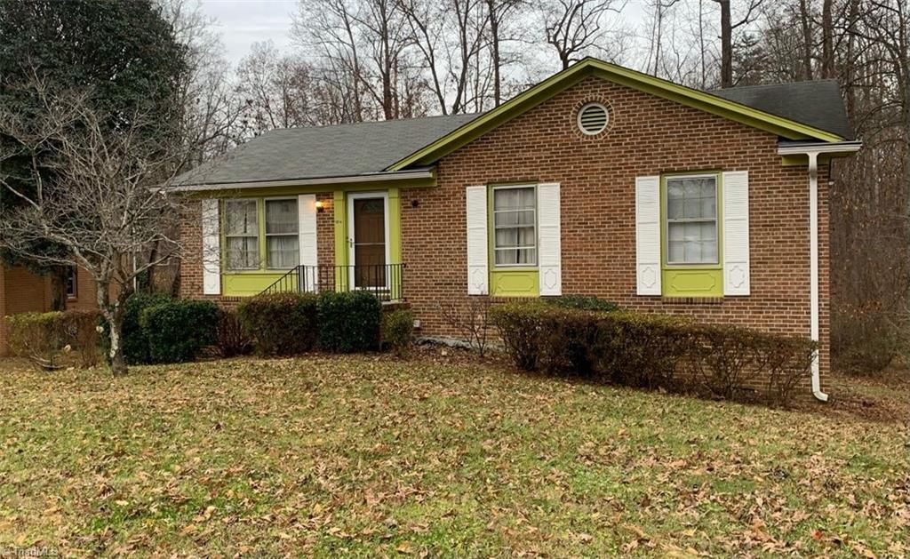 1514 Woodridge Avenue, Greensboro, NC 27405
