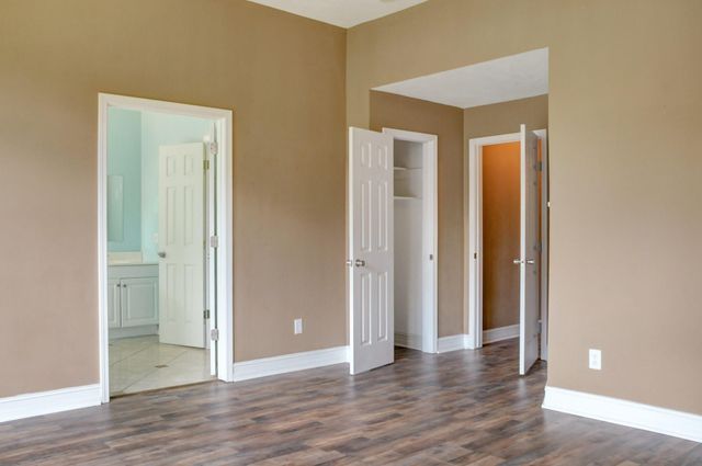 10302 Otter Circle Circle, Baytown, TX 77523