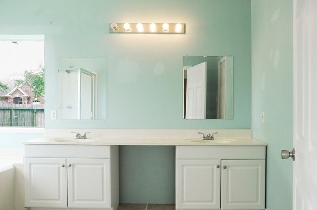 10302 Otter Circle Circle, Baytown, TX 77523