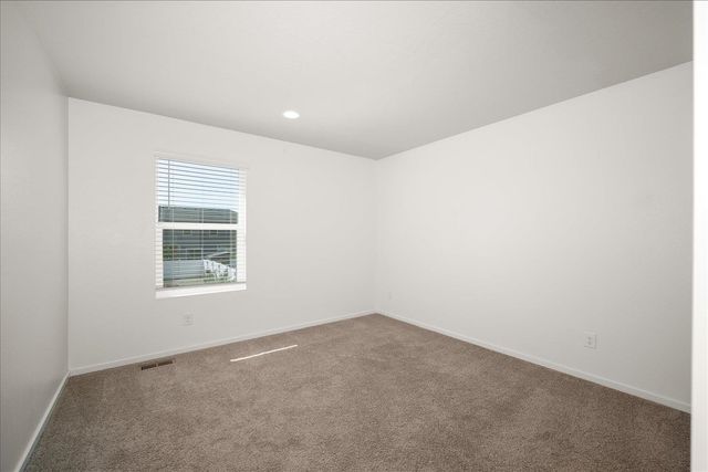 8006 S FRUITVALE Ln, Cheney, WA 99004