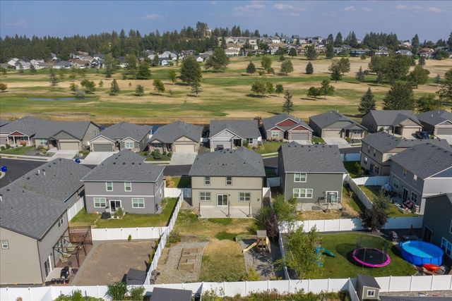 8006 S FRUITVALE Ln, Cheney, WA 99004