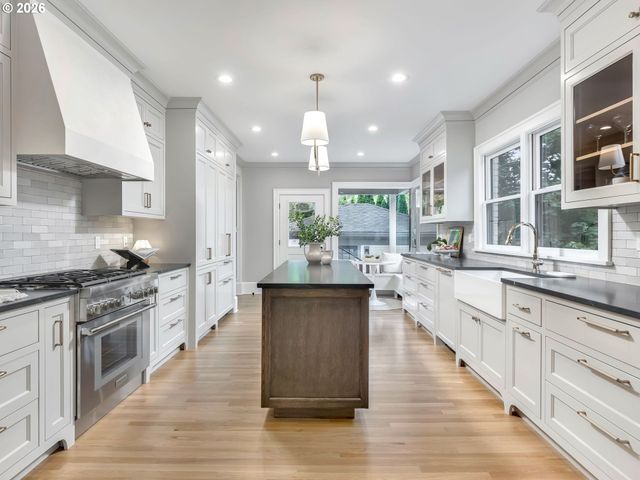 3546 Ne 27TH Ave, Portland, OR 97212