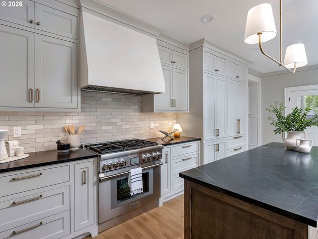3546 Ne 27TH Ave, Portland, OR 97212