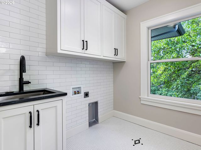 3546 Ne 27TH Ave, Portland, OR 97212